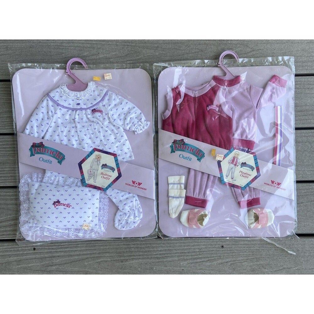 Vintage 1986 Worlds of Wonder Pamela Doll Playtime Bedtime Outfits New